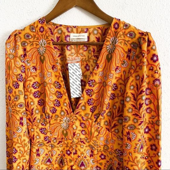 Urban Outfitters Mini Long Sleeved Dress Boho NWT Medium V neck - Picture 4 of 8